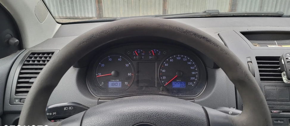 Volkswagen Polo cena 3500 przebieg: 125000, rok produkcji 2007 z Skierniewice małe 79